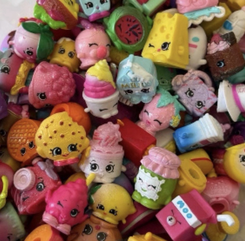 Shopkins Lot – 25 Count (Season 1-4)- !AT LEAST 1 Ultra Rare Included!