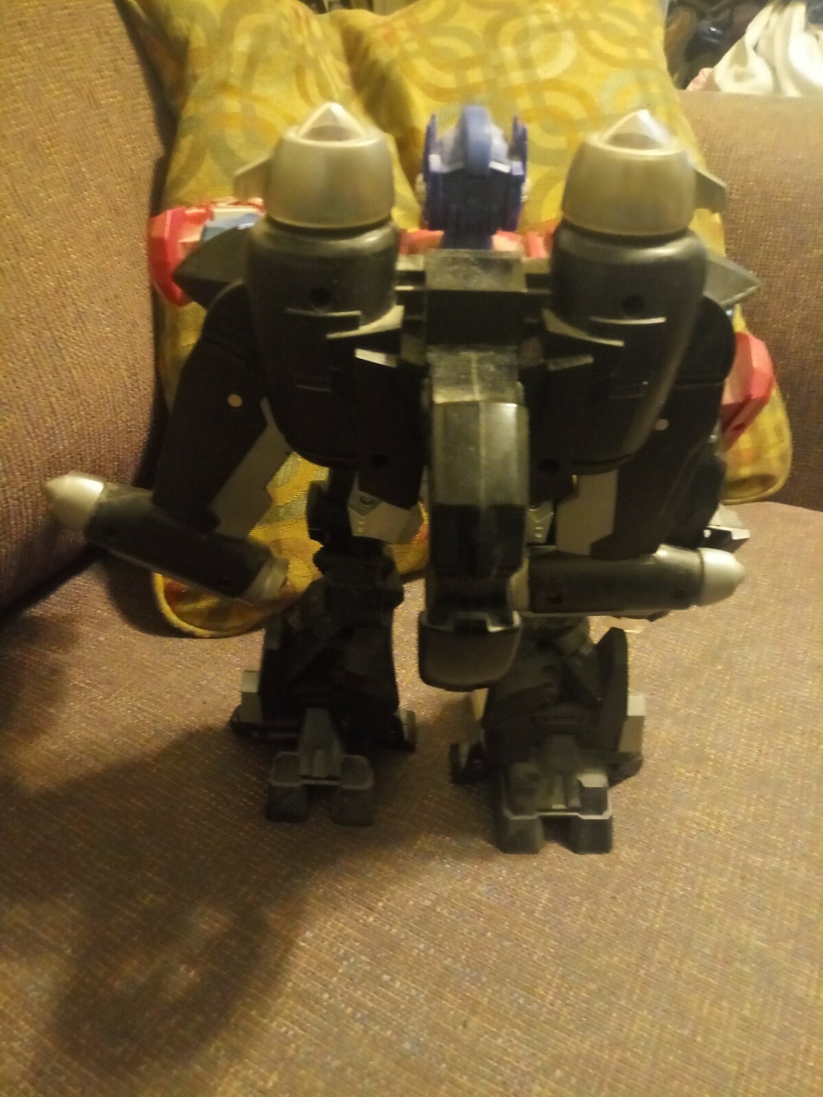 Transformers Mega Power Bots OPTIMUS PRIME (2008) 12&Prime; battery operated !!