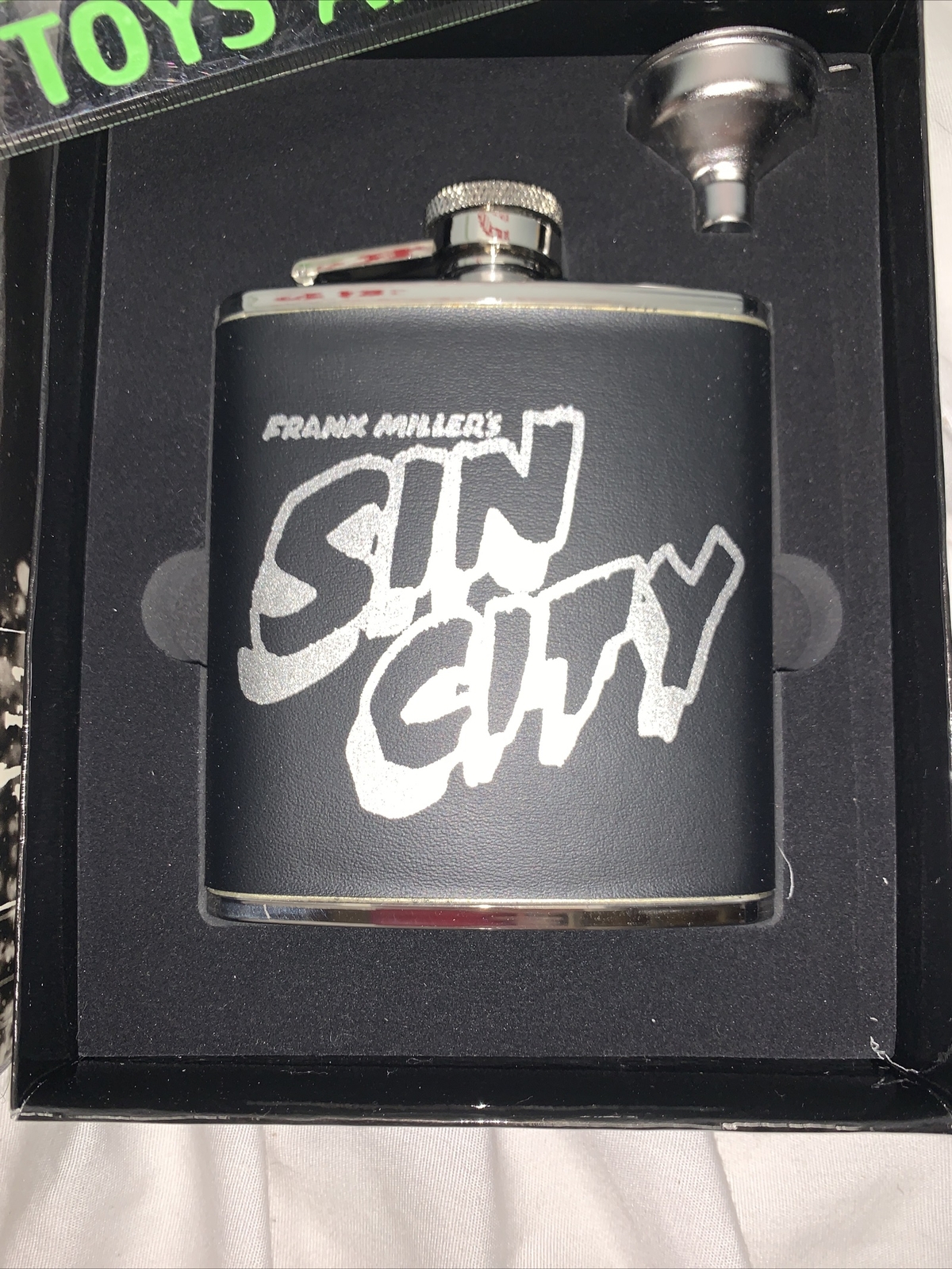 Neca 2005 Frank Miller’s Sin City Decorative Flask Miramax Films 🔥