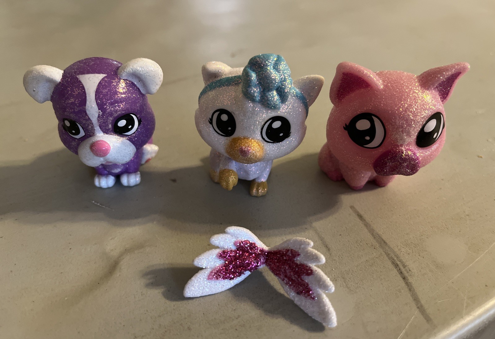 Tic Tac Toy Xoxo Glitter Friends Lot Of Three And 1 Pair Wings Used