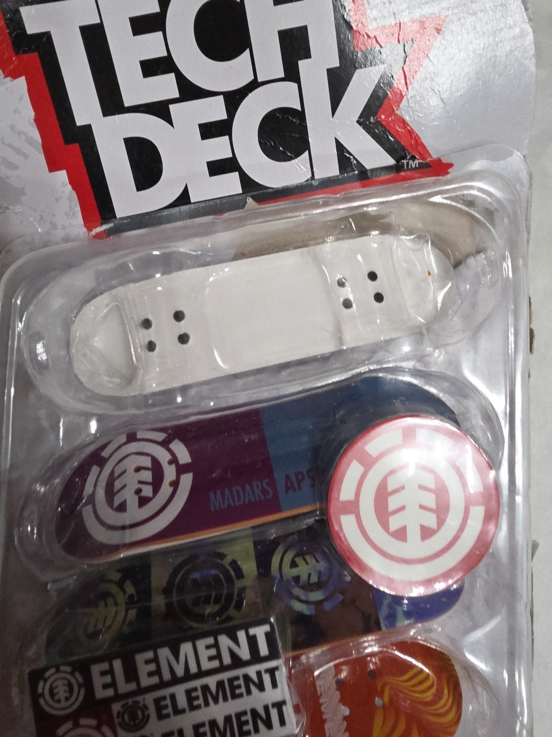 TECH DECK Fingerboard 4-Pack Element Skateboards w Entire Kit, Wheels, Tools +