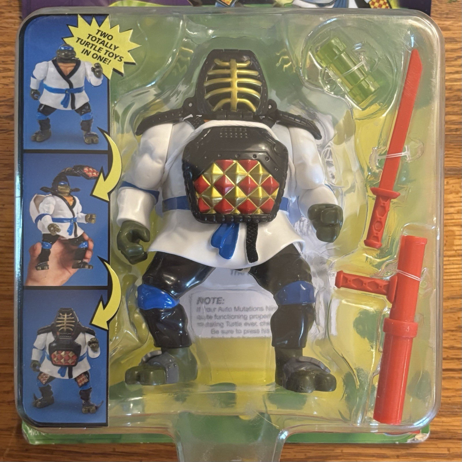TMNT Automutations Night Ninja Leo Action Figure 2024 New On Card **READ**