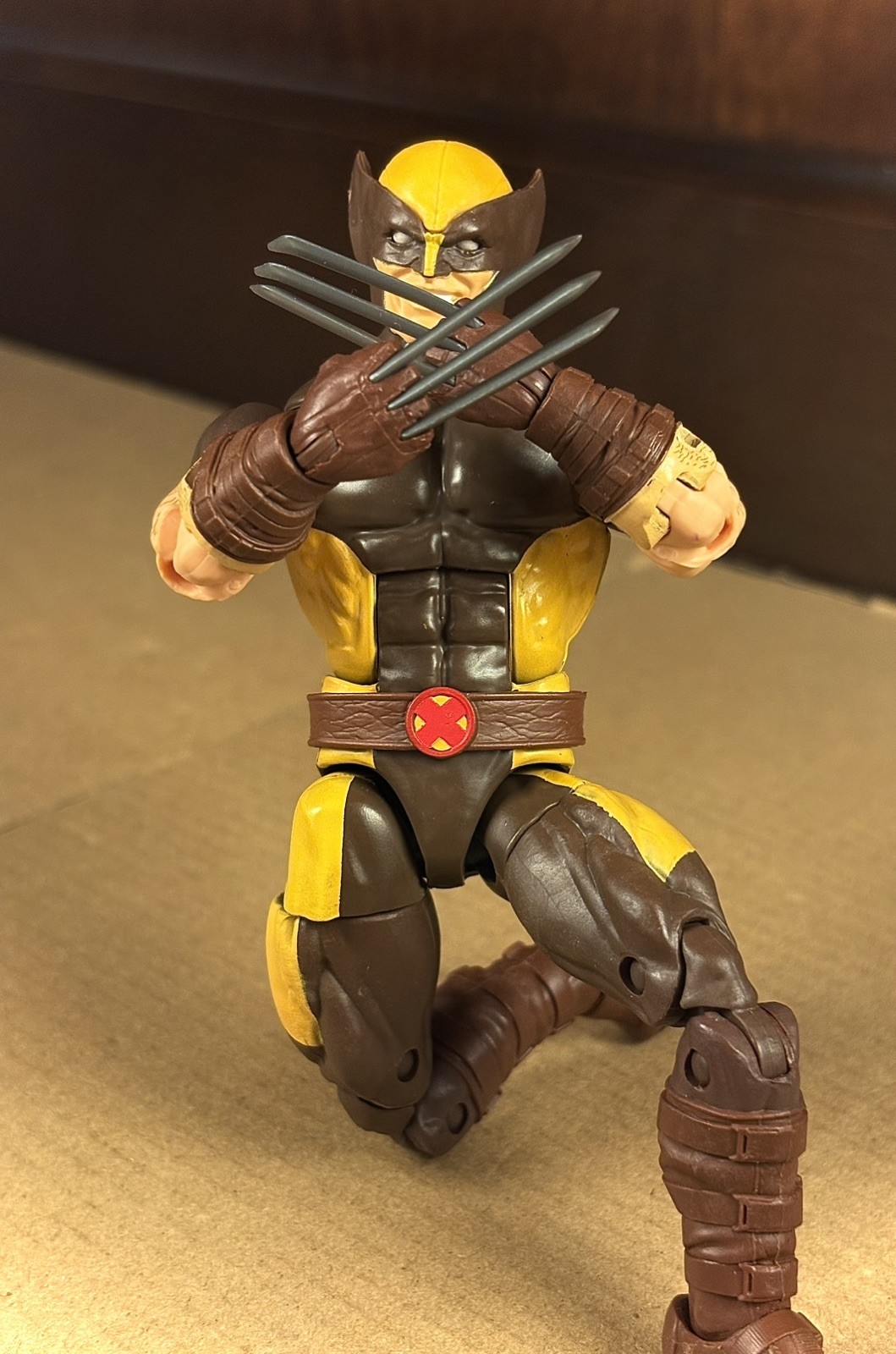 X-Men Hasbro Wolverine Brown Suit House of X Marvel Legends Figure COMPLETE !!!