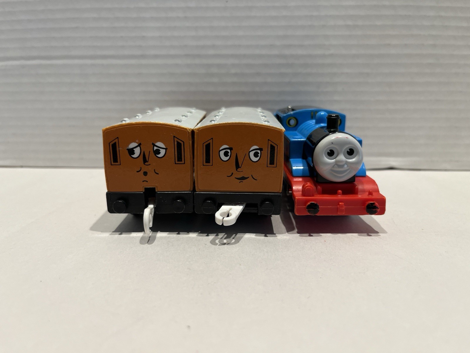 Trackmaster Tomy Thomas the Train Annie & Clarabel | 2002 | Motorized Works