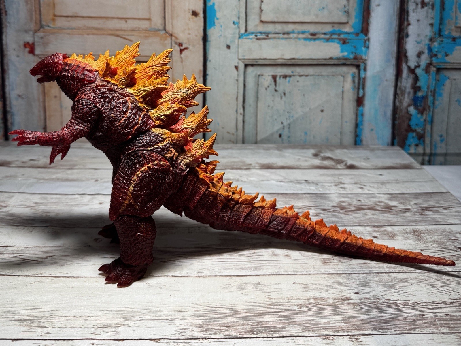 NECA Burning Godzilla V2 King of The Monsters 12&Prime; Large Action Figure 2019 RARE