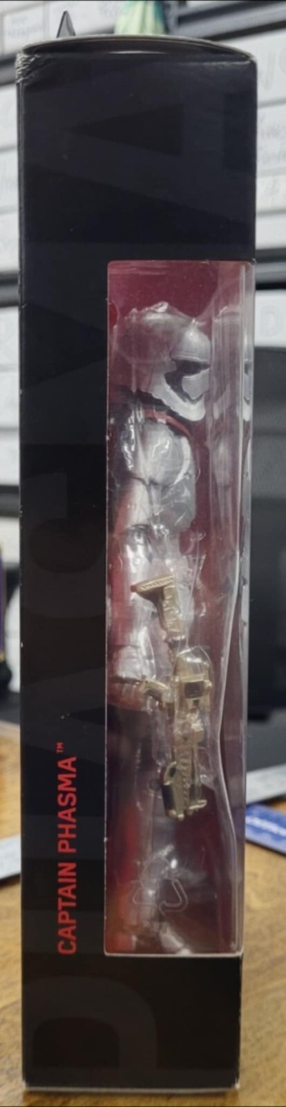 Hasbro Star Wars Black Series Captain Phasma Quicksilver Baton 6&Prime; Figure (B182)