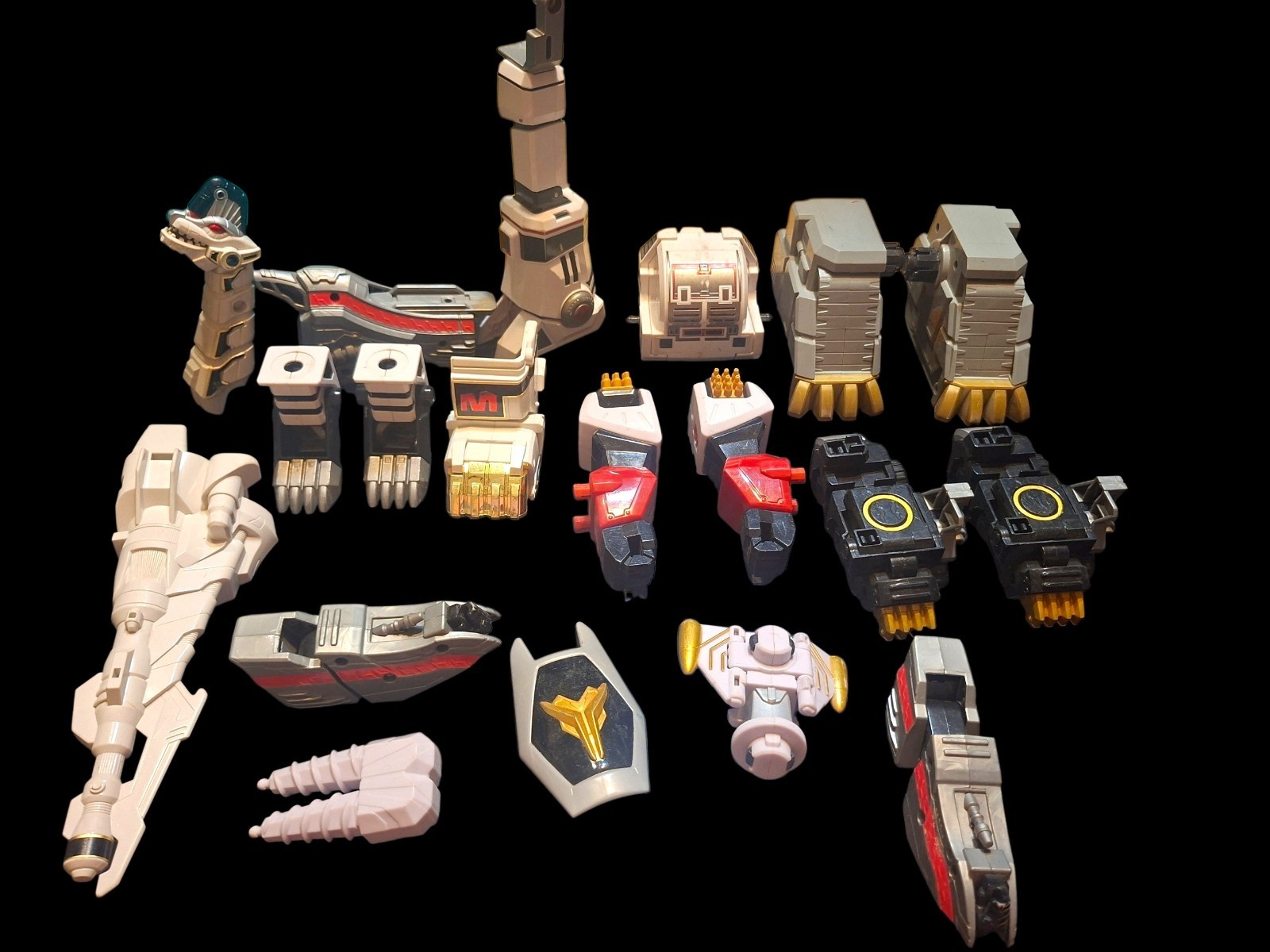 Vintage Power Rangers Megazord , Titanus , Tiger Zord Parts