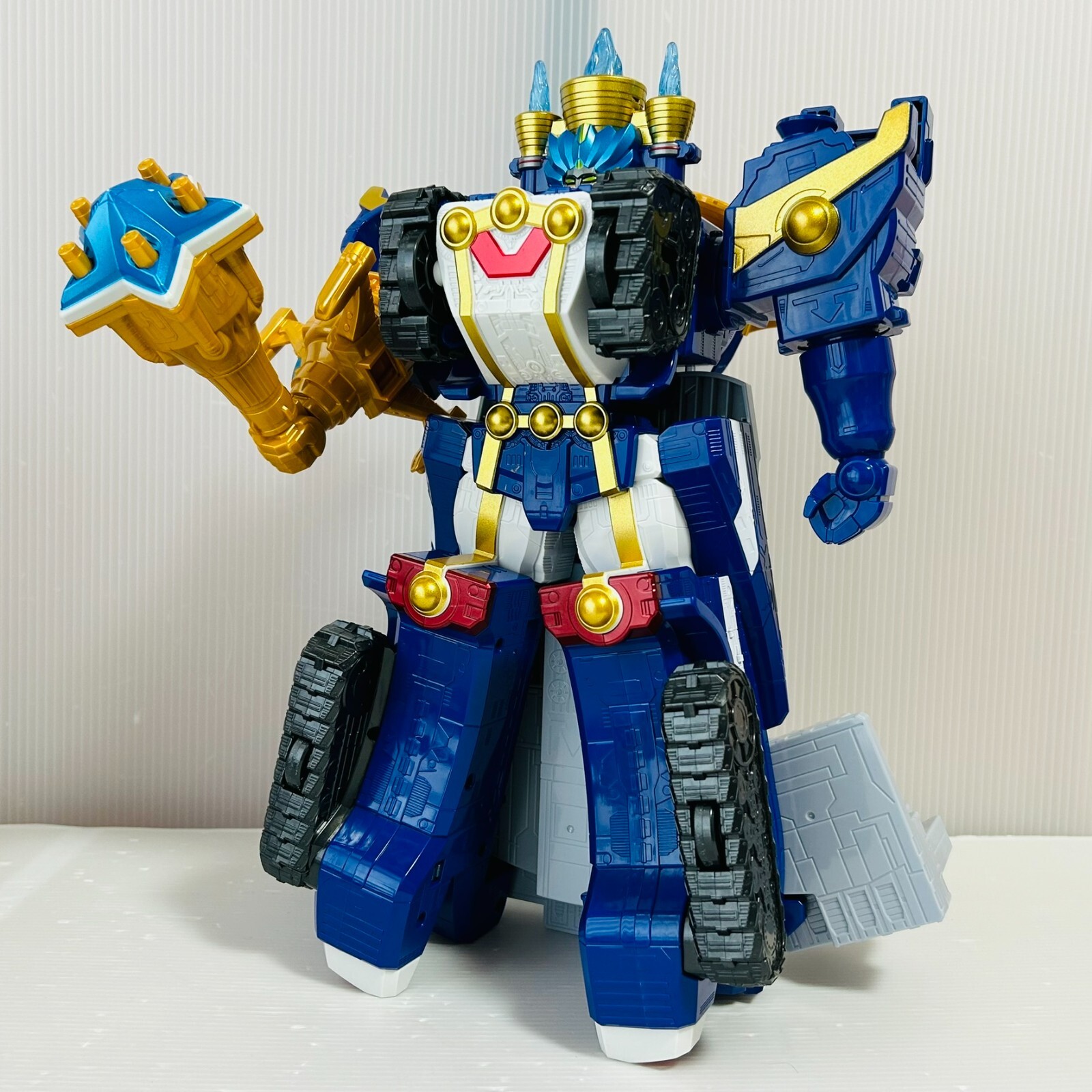 BANDAI Japan DX Megazord Power Rangers Cosmic Fury Sentai Kyuranger Orion Batlle