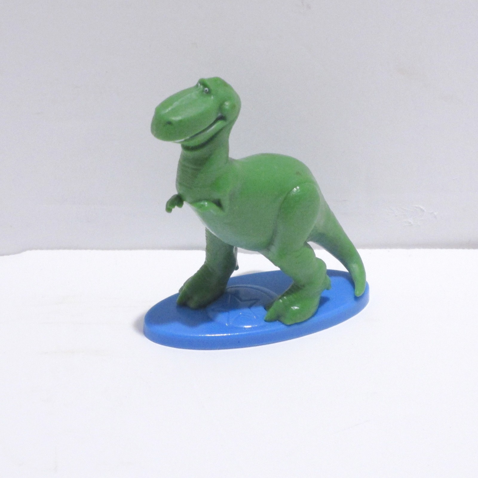 Disney- Mini Figs- Toy Story- Monsters Inc- Minions +Combine Ship +You Choose!
