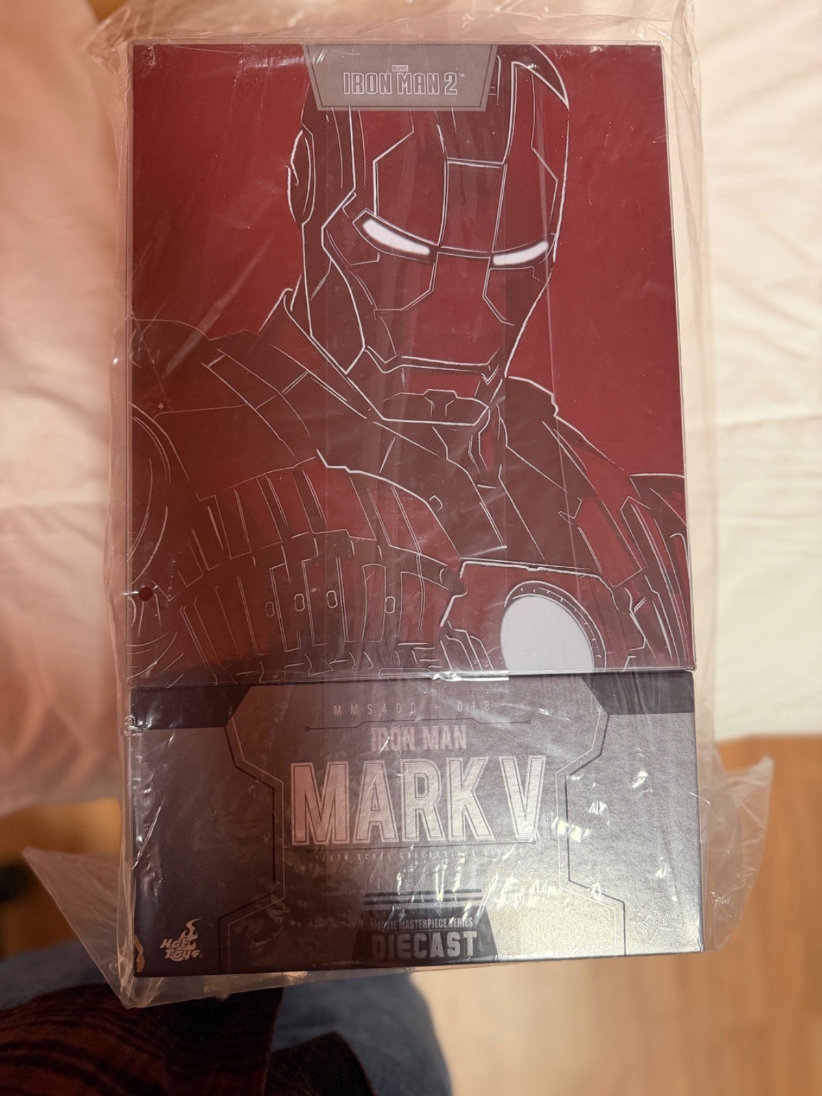 Hot Toys MMS400 D18 Iron Man 2 Mark V Tony Stark Robert Downey Diecast