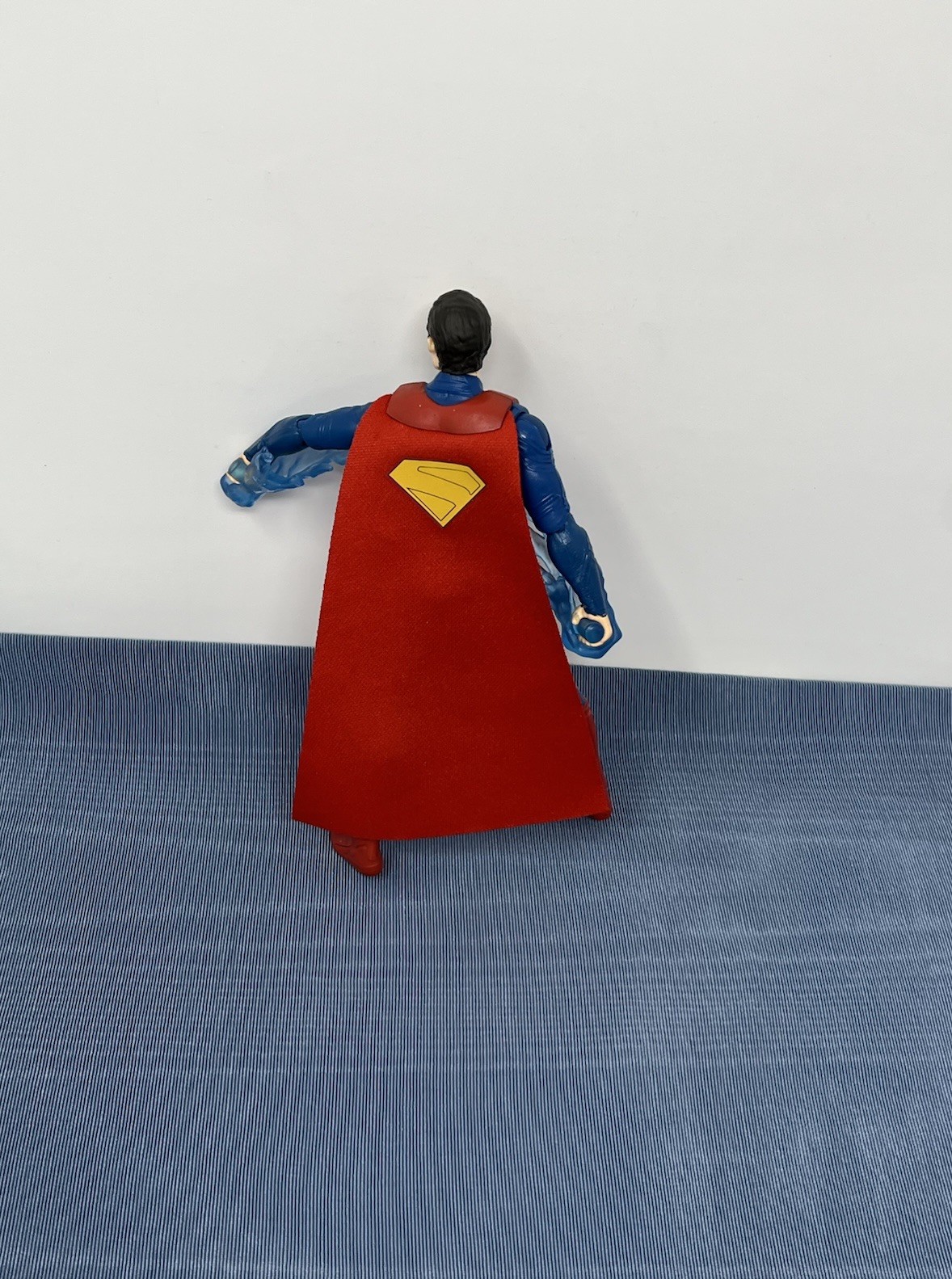 Dc Comics Superman figurine ( Without Packaging)