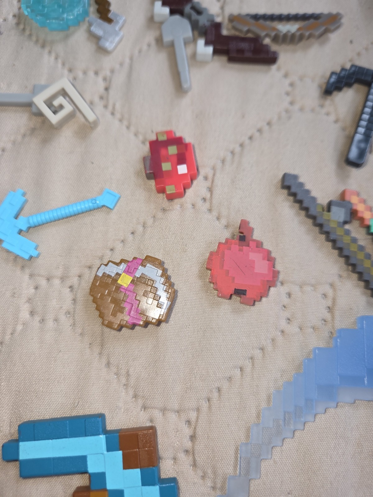 Minecraft Lot Swords Axe Bombs Weapons Play Acessories Lot Bundle