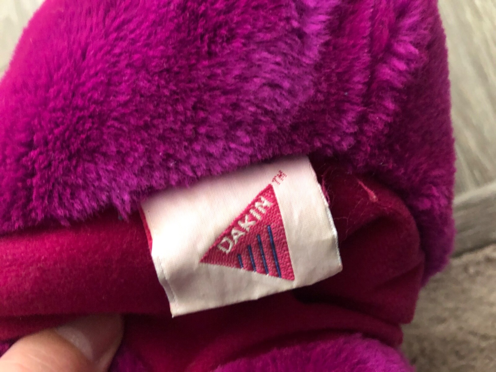 Dakin The Lyons Group Barney Plush Puppet 1992 – 13&Prime; Tall