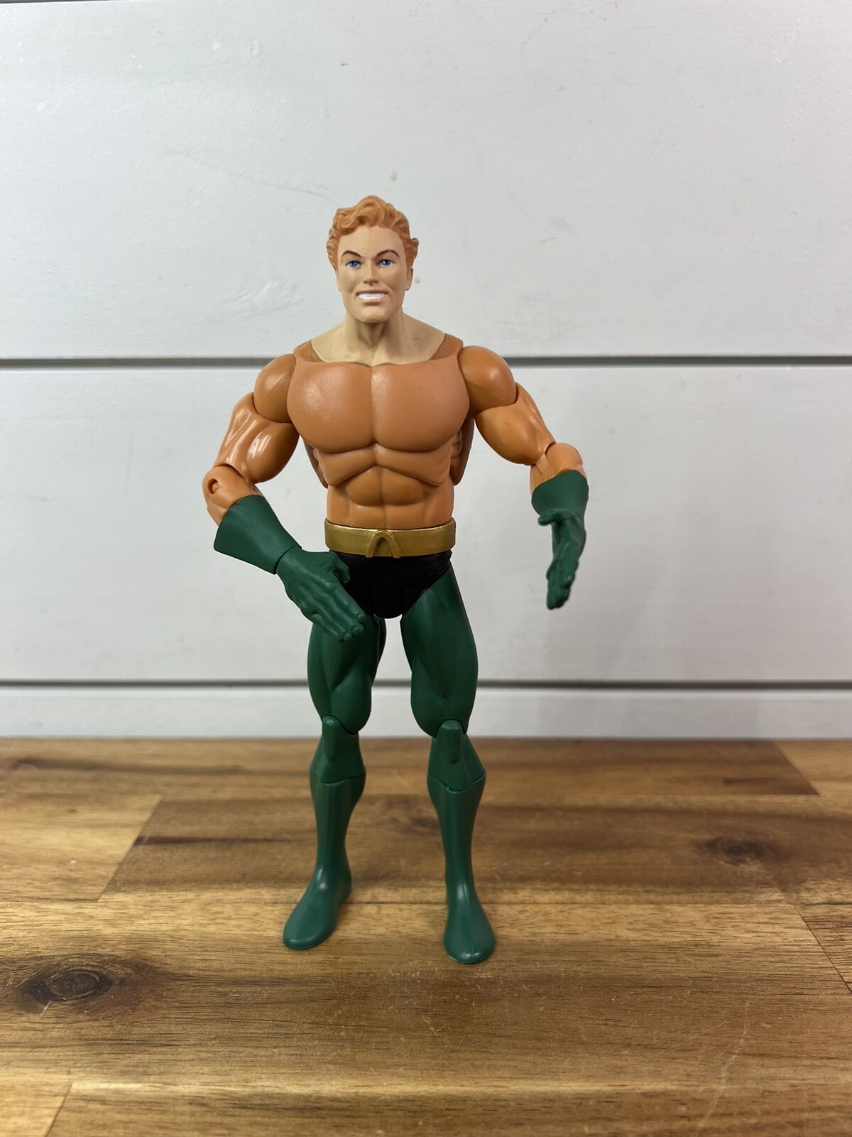 HISTORY OF THE DC UNIVERSE AQUAMAN SERIES 2 ACTION FIGURE 2009 Ships Fast!
