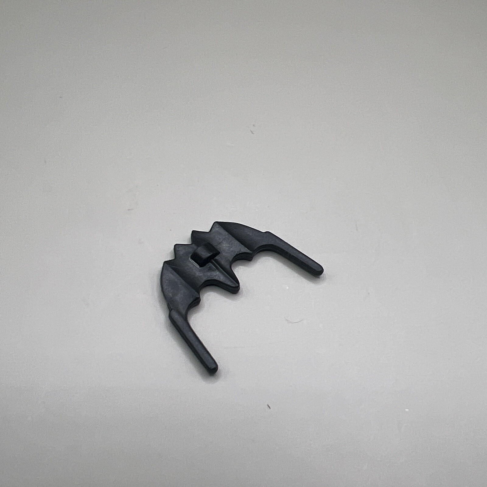 Vintage Toy Biz Batman 1989 BAT HOOK weapon part accessory