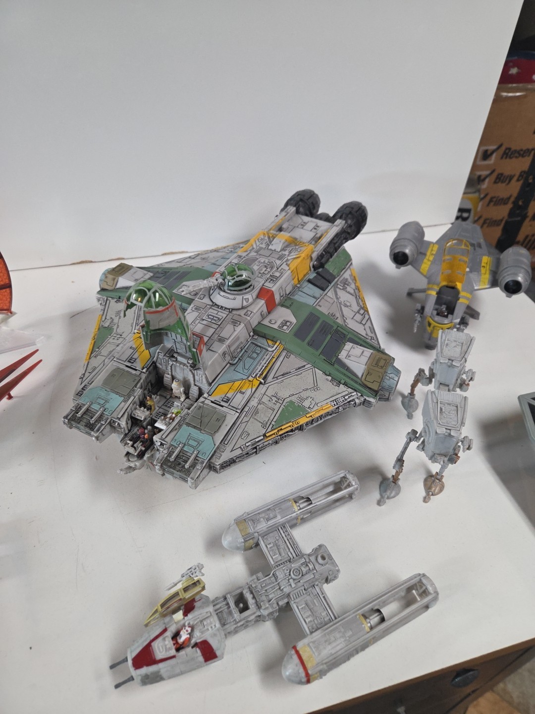 Star Wars Micro Galaxy Squadron Rebels Ghost, Phantom 1 + 2, And Crew Lot