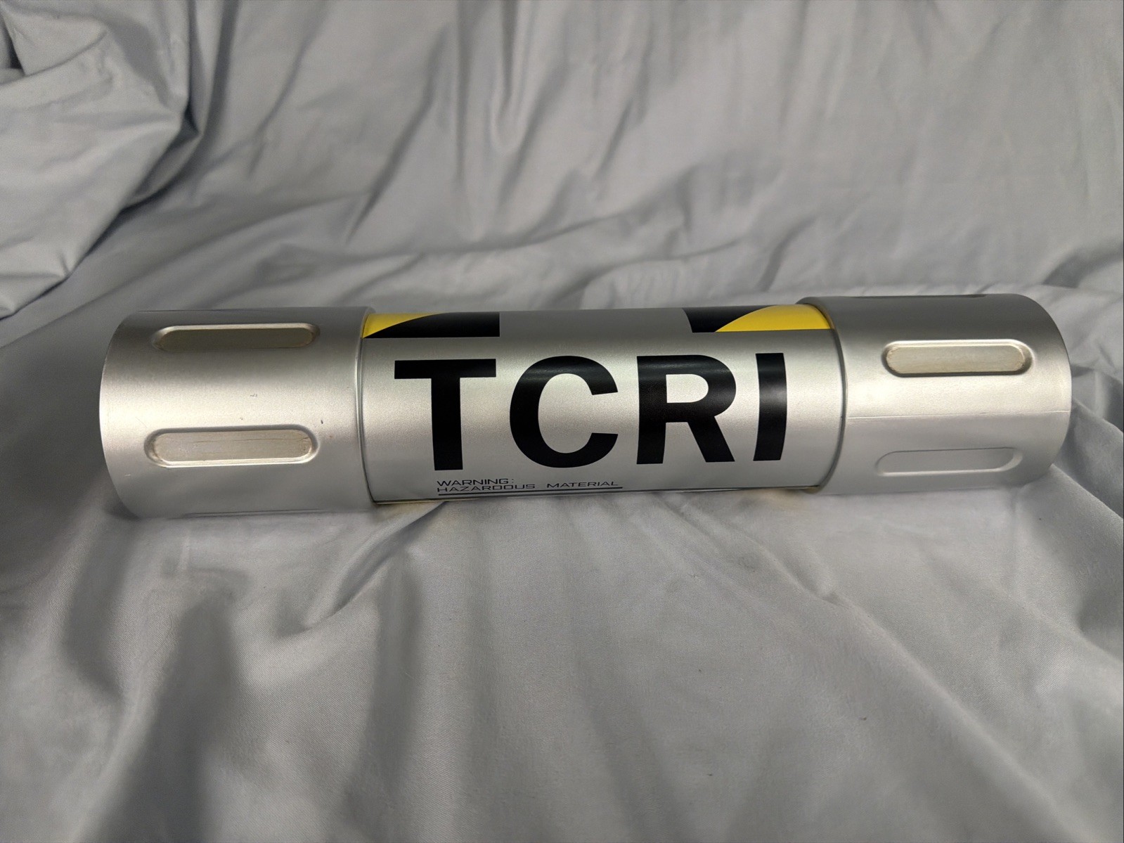 NECA Teenage Mutant Ninja Turtles TCRI Mutagen Canister Prop Replica 1:1 Scale