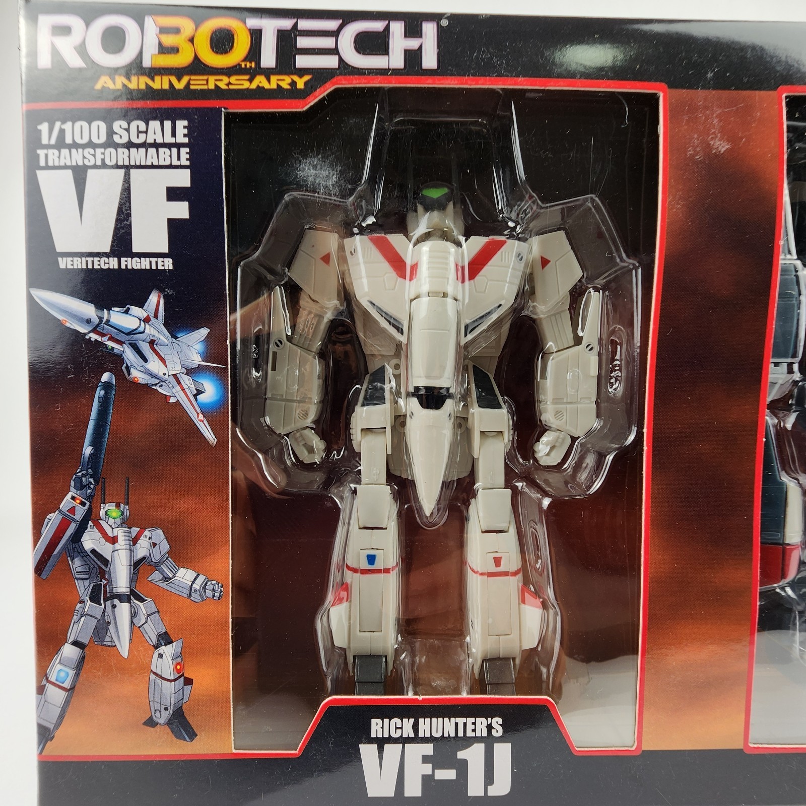 Robotech 30th Anniv. Rick Hunter VF-1J GBP-1 Heavy Armor Veritech 1/100 Toynami
