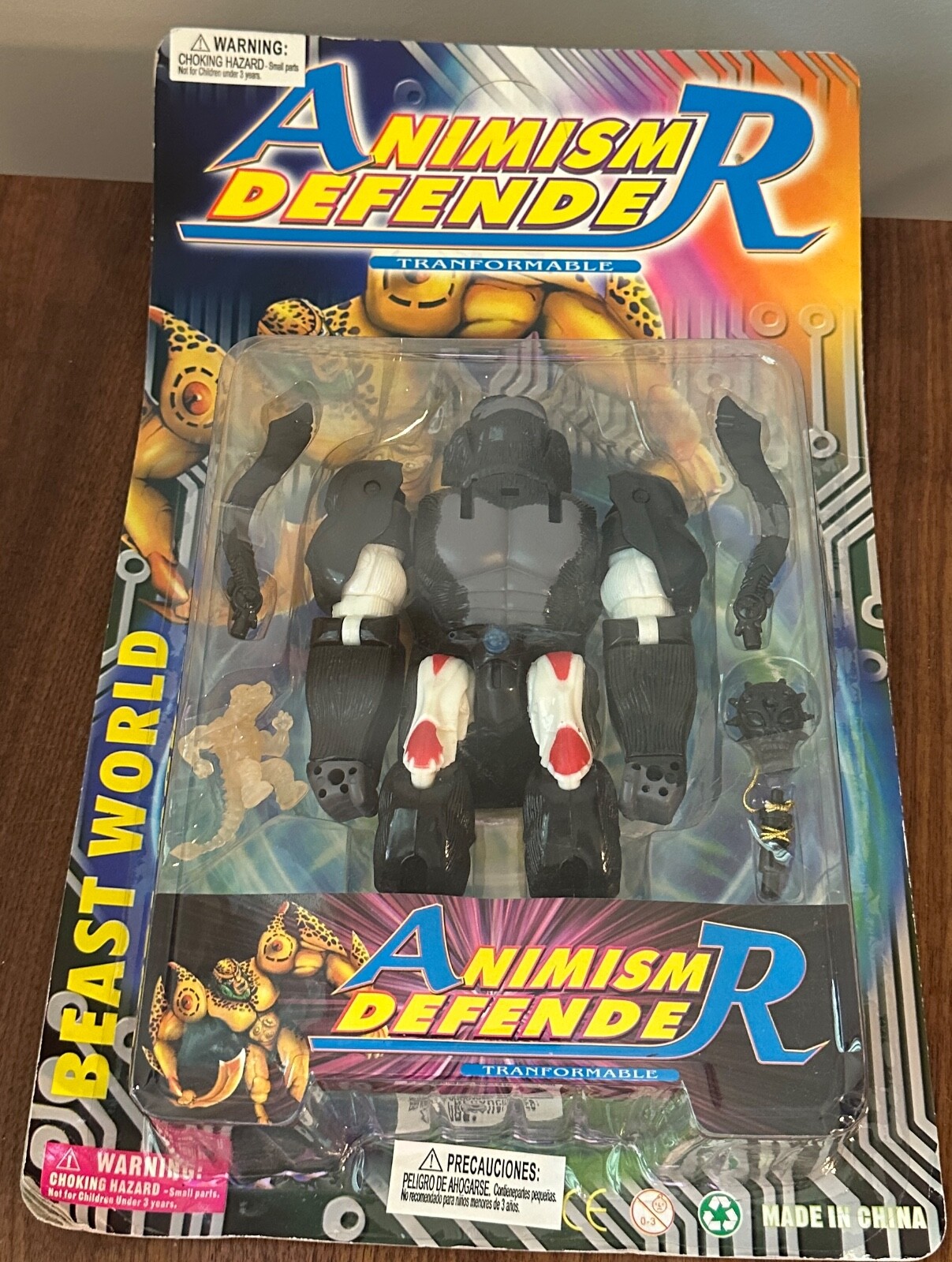Animism Defender Gorilla 9&Prime; Robot KO Figure Transform to Gorilla New Vintage B3