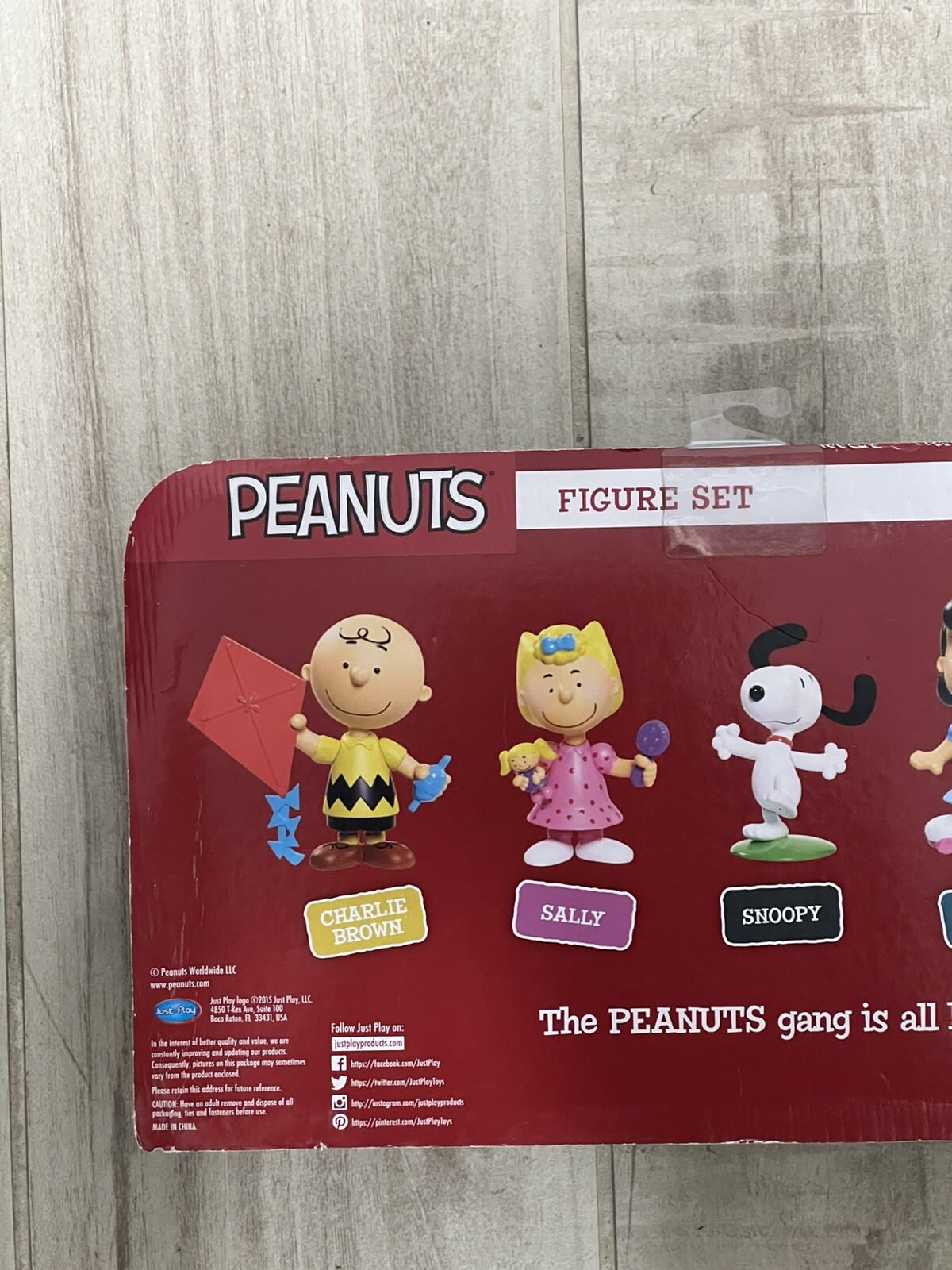 NEW Peanuts Gang 5 Figure Set Just Play 2015 NIB Charlie Brown Snoopy Lucy Linus