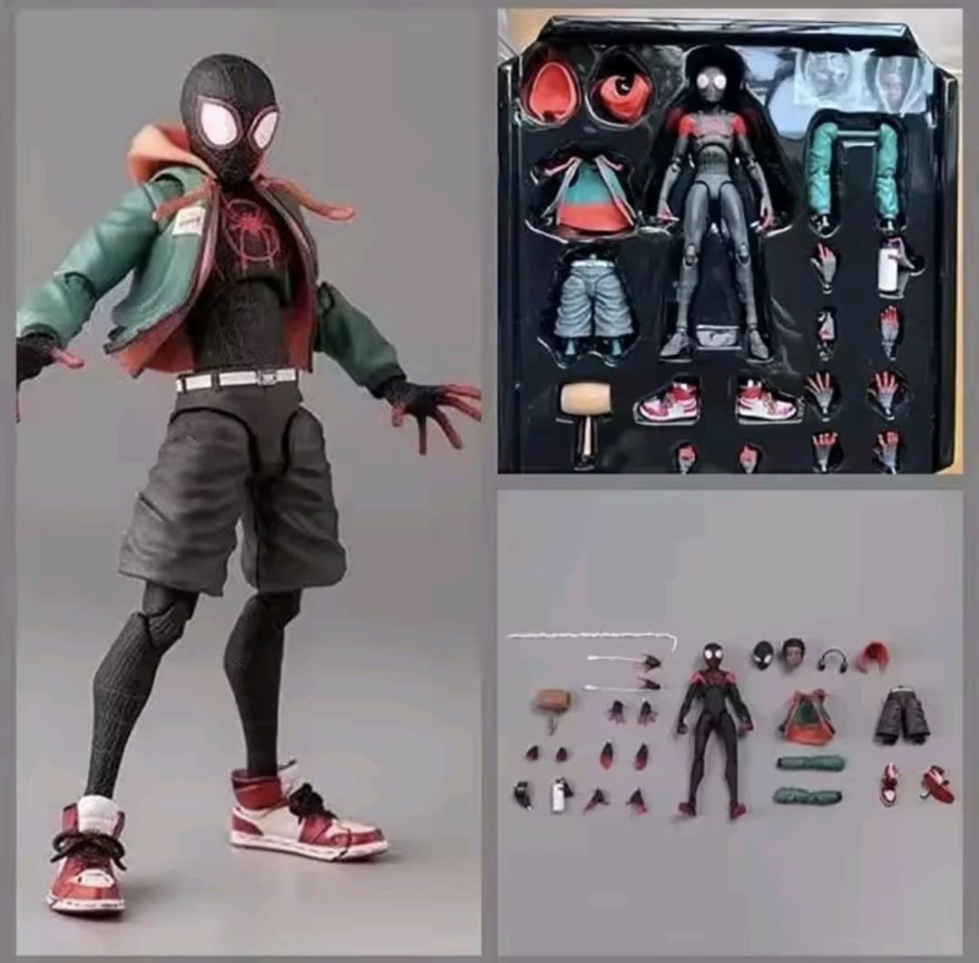 SM Superhero Action Figure – New