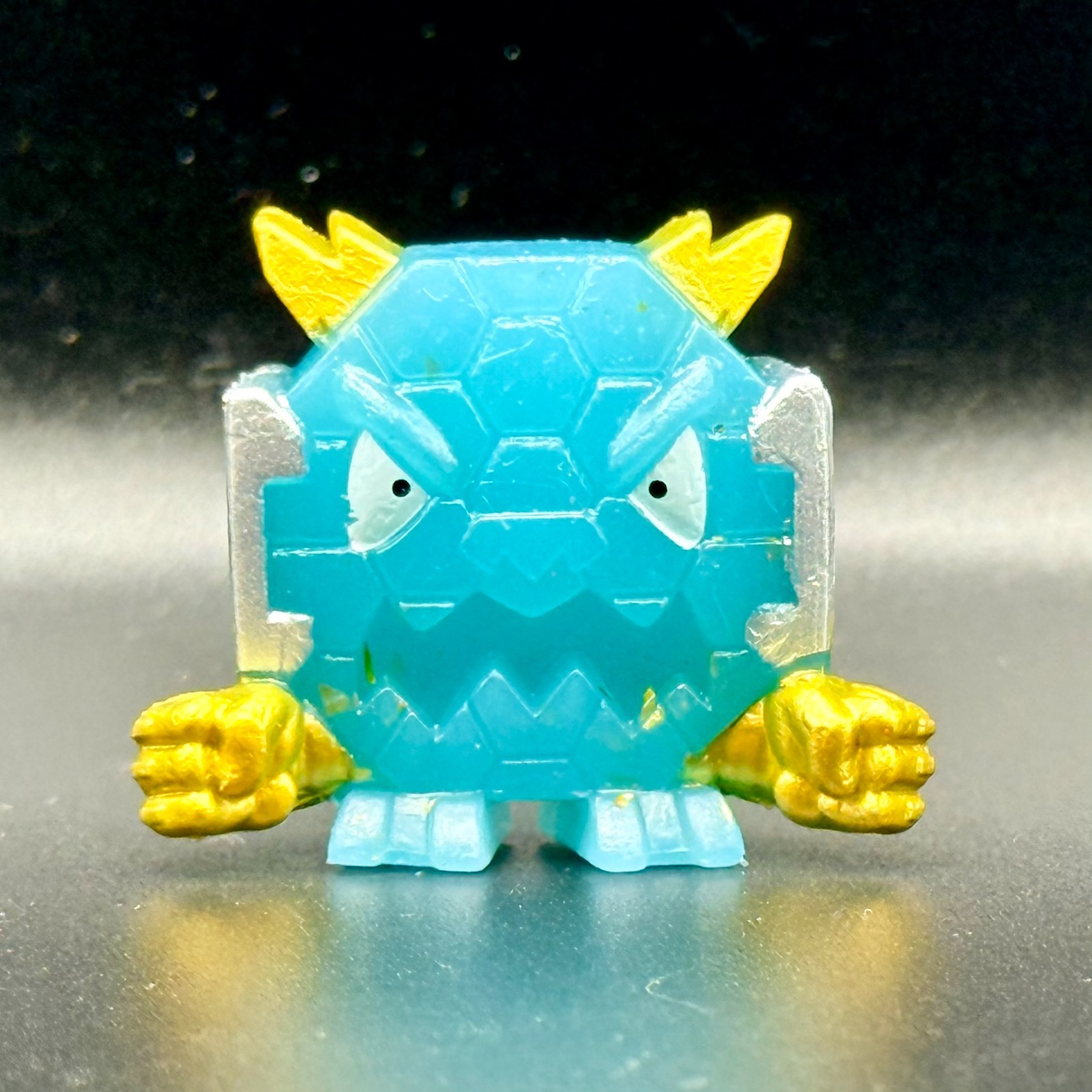 NEW Mr Beast Lab Swarms BATTLE FUSION Series 4 Energy Shield Ultra Rare NOOTB