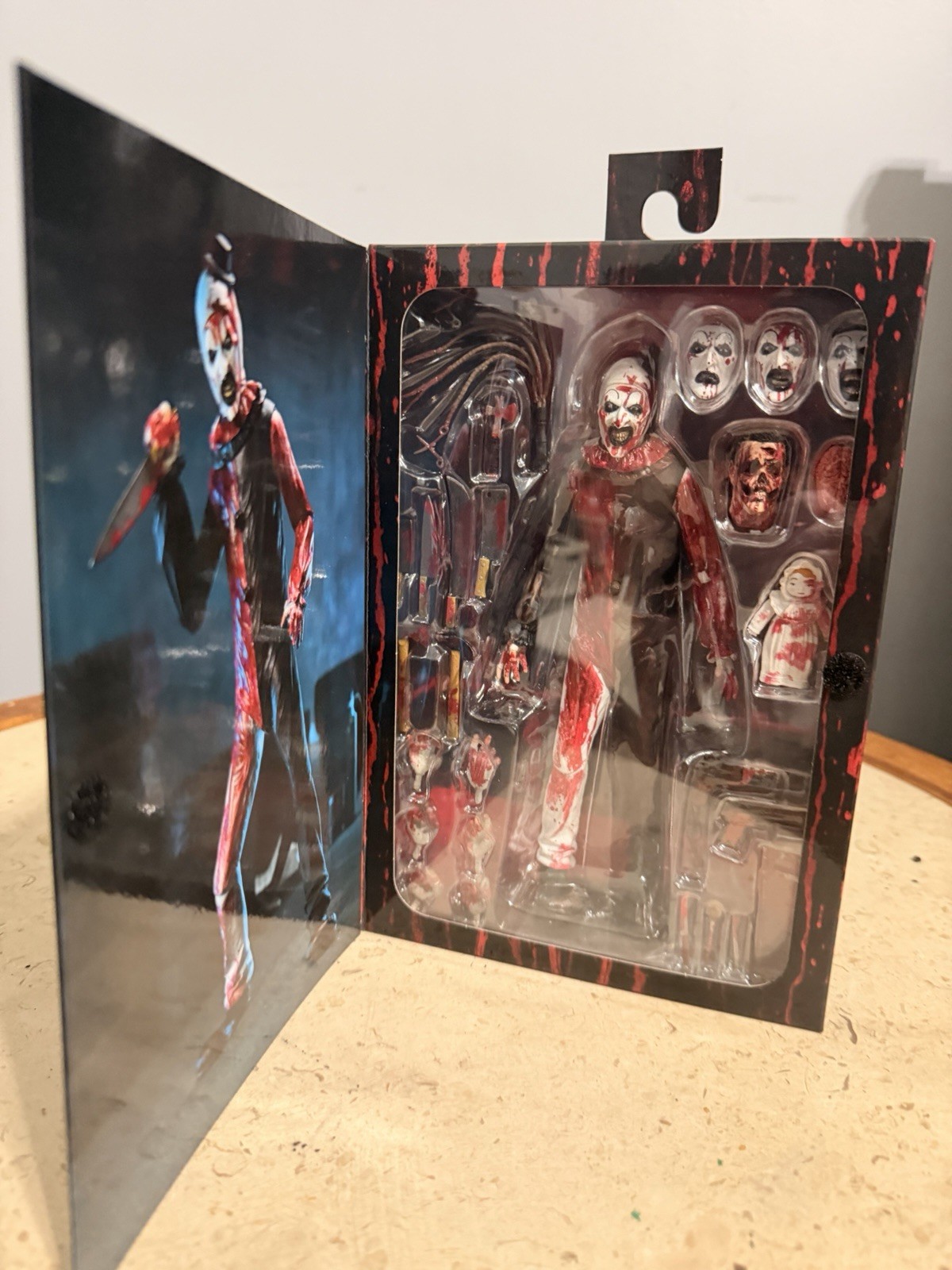 NECA Terrifier Art the Clown BLOOD SOAKED Action Figure New