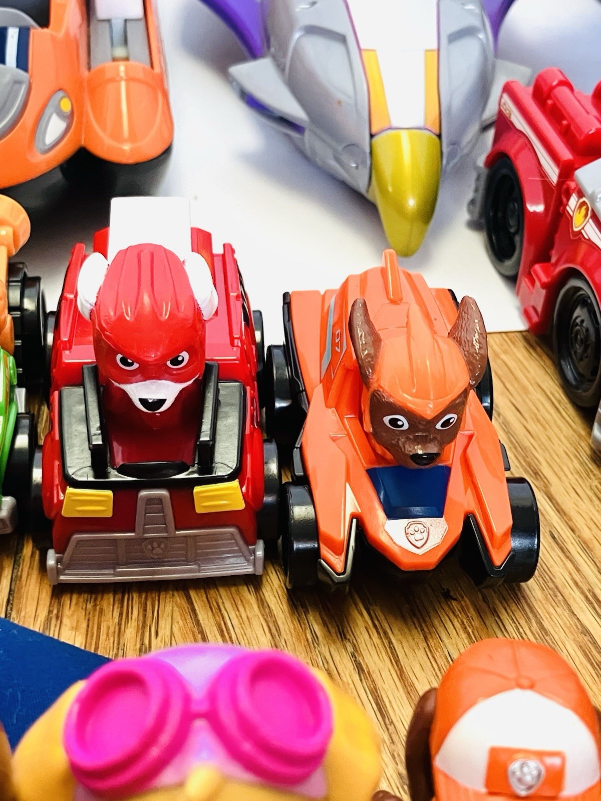 Paw Patrol Assorted Vehicles & Figures Lot Read Spin Master