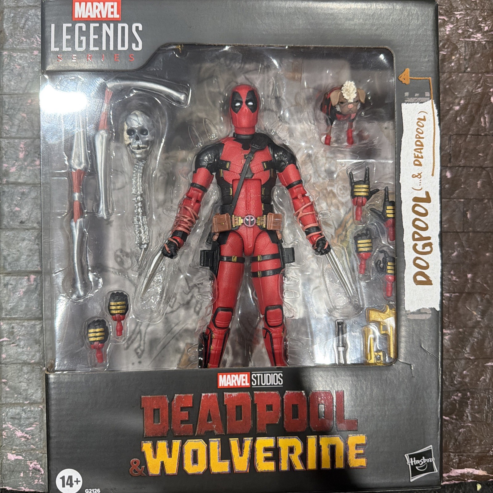 Hasbro Marvel Legends Deadpool Action Figure with Dogpool Figure New In Hand