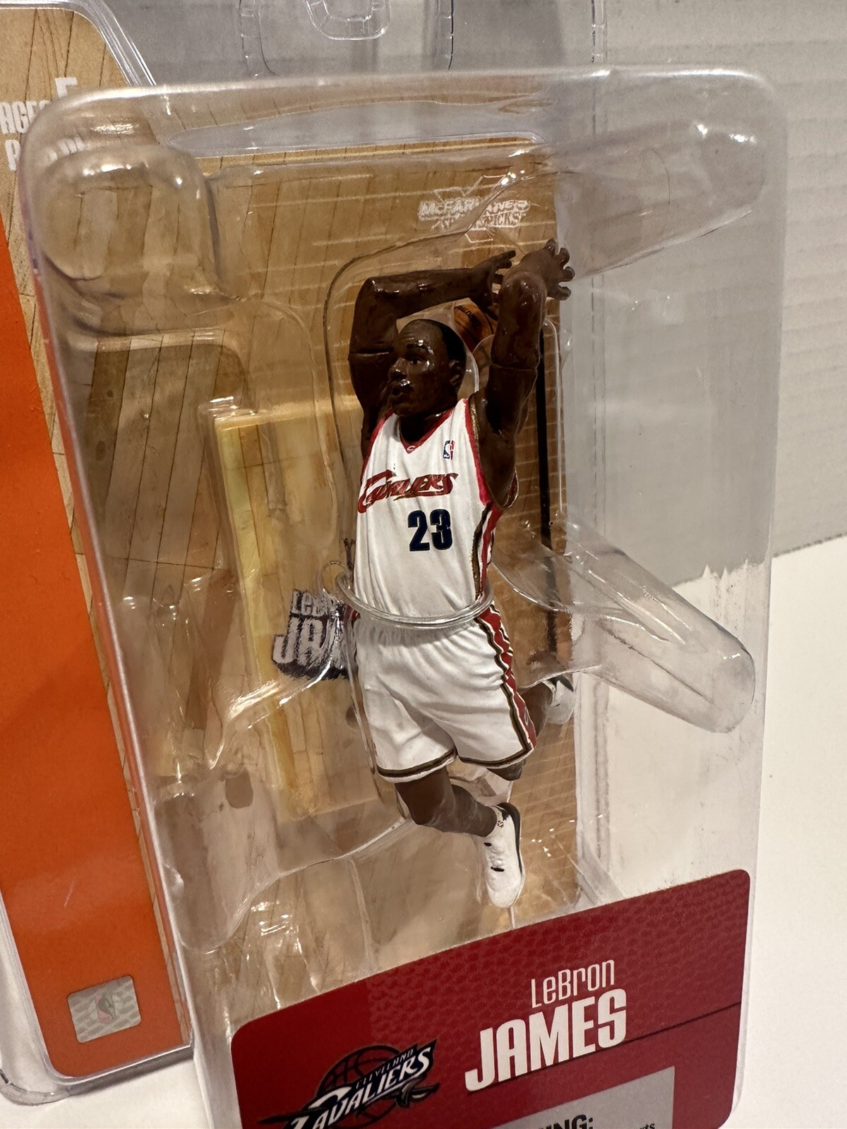 2004 McFarlane NBA LeBron James Cleveland Cavaliers Mini Action Figure 3&Prime; NEW!