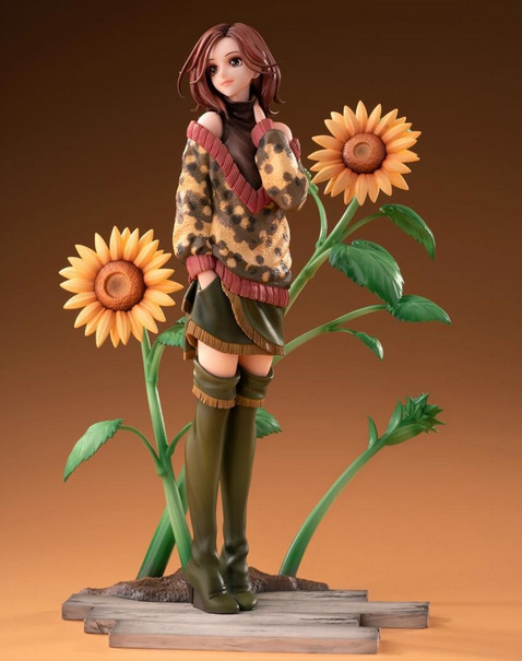 New 1/8 Scale HobbyMax Komatsu Nana Figure