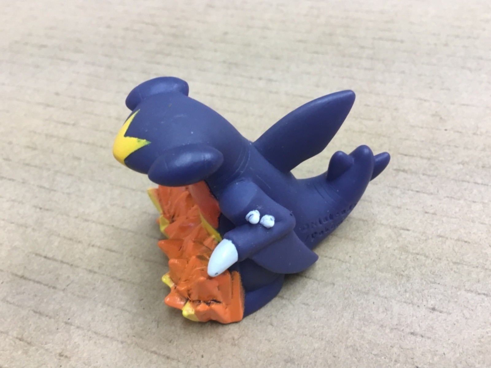 2012 Pokemon Finger Puppet 1.5&Prime; Garchomp Figure Gotta Catch Them All Nintendo