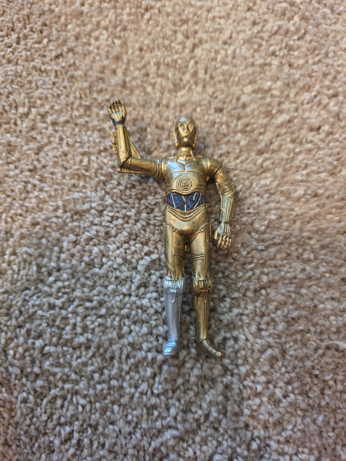 Star Wars 2004 Lucasfilm C3PO Action Figure Waving 4.00&Prime; Non Posable