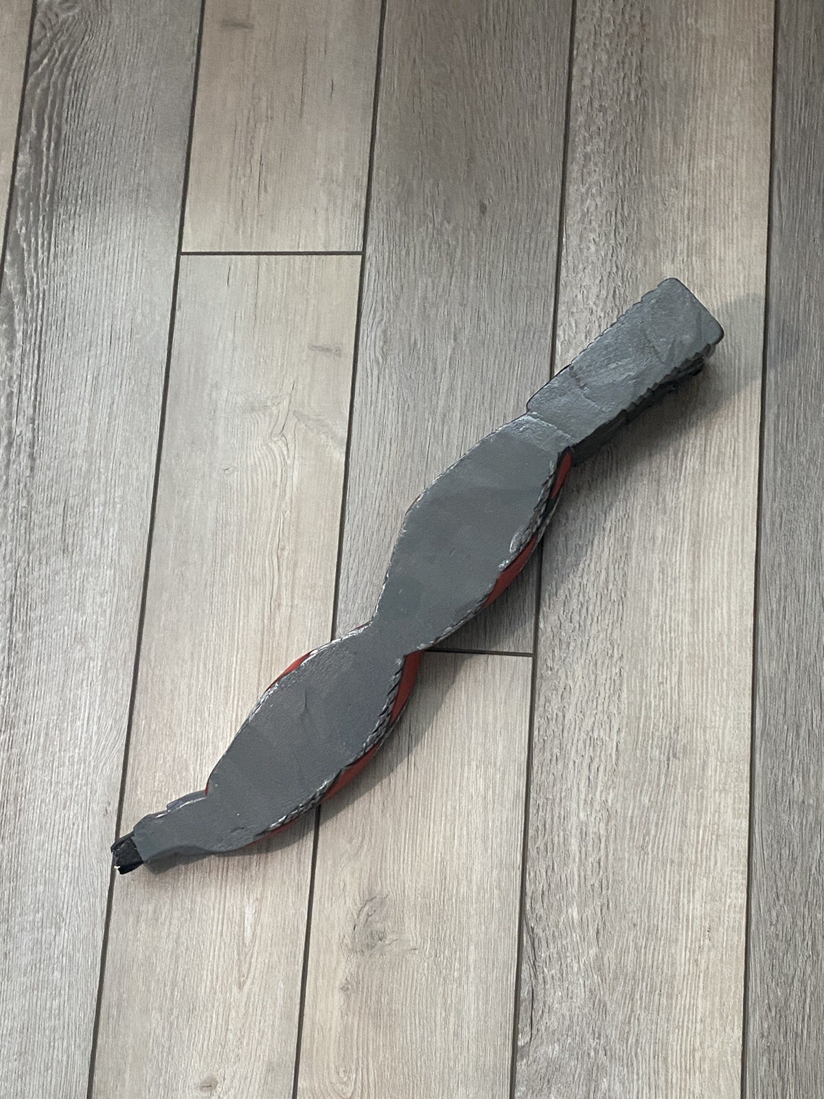 Articulated 3D Printed Snake – Sci-Fi Cyberpunk Dragon Fidget Toy – Red/Silver