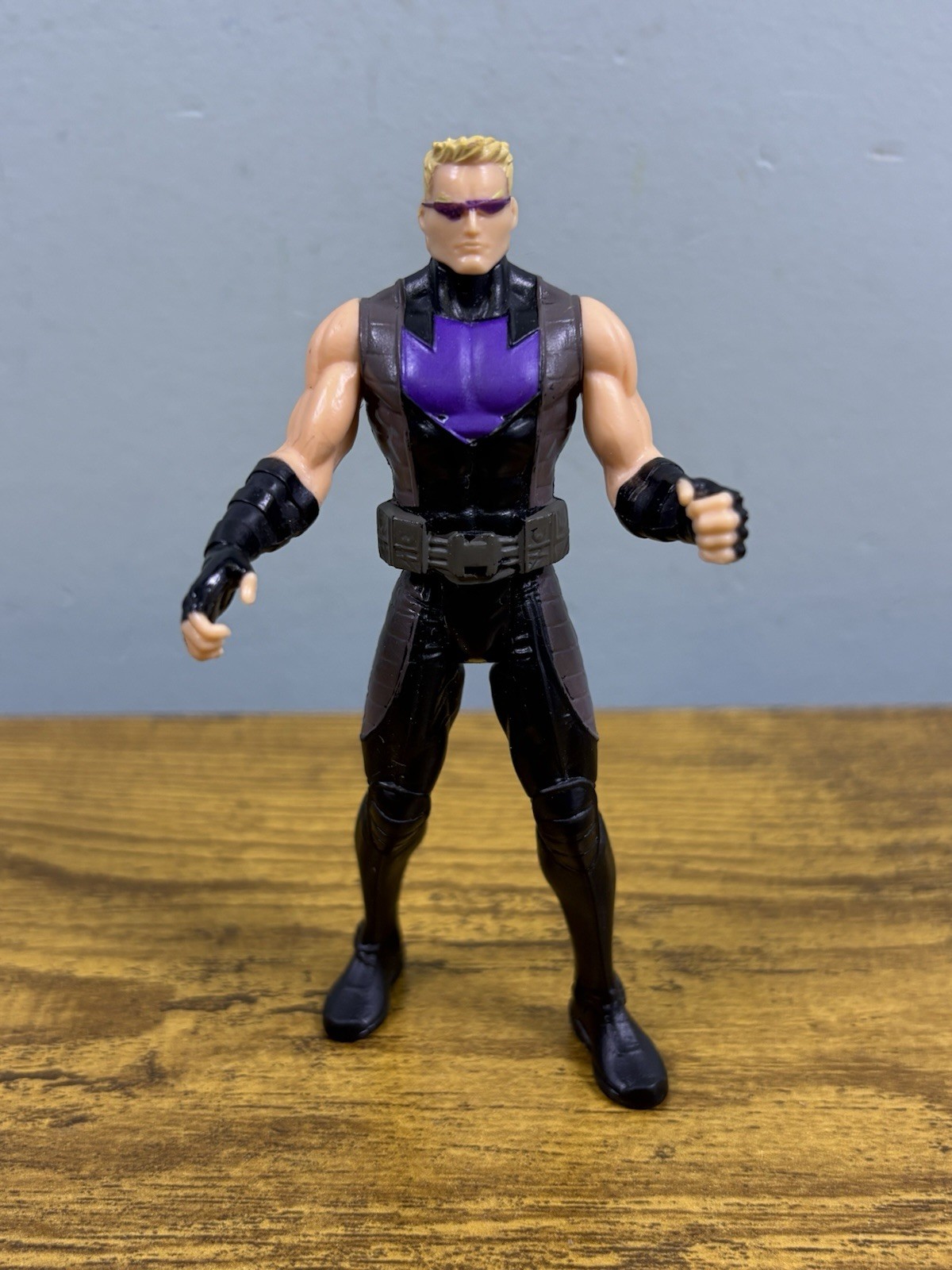 2013 Hasbro Marvel Avengers Assemble Sniper Hawkeye Action Figure 3.75” Loose