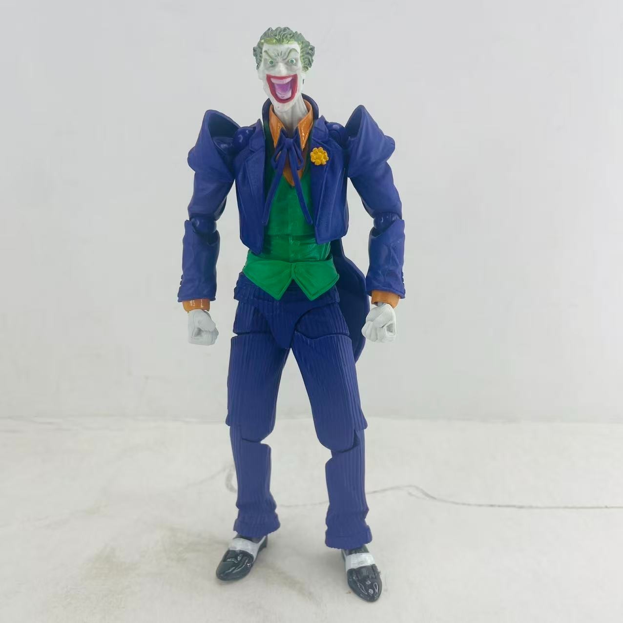 The Joker Ver.1.5 6-inch DC Action Figure Revoltech Amazing Yamaguchi Toys