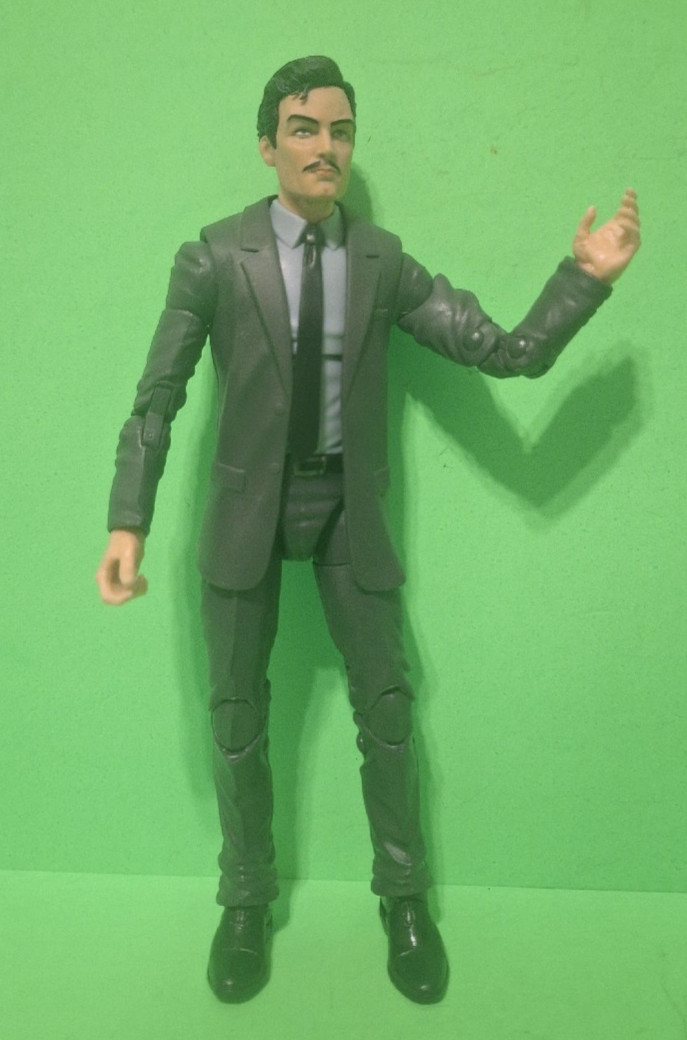 Marvel Legends TONY STARK *CUSTOM* + STARK INDUSTRIES SIGN + GREAT COMIC
