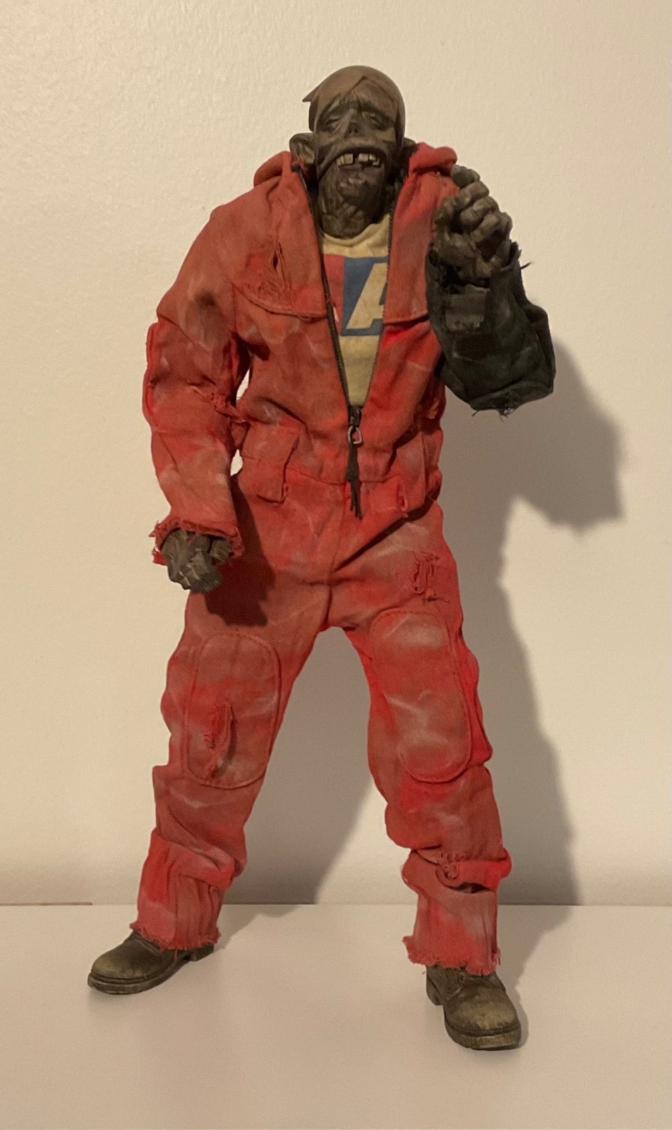 ThreeA AK Hood Zomb Red Retail 1/6 Figure Ashley Wood 3A