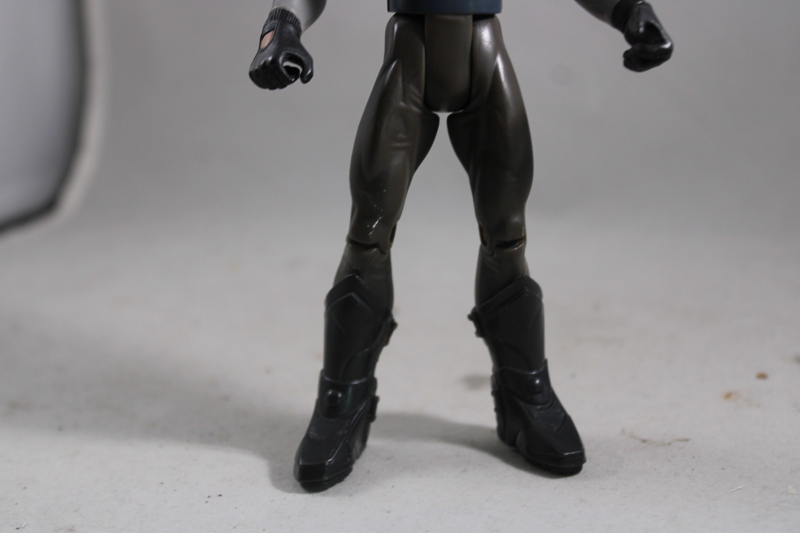 Bruce Wayne Batman Series 4 DC Comics Mattel 2004