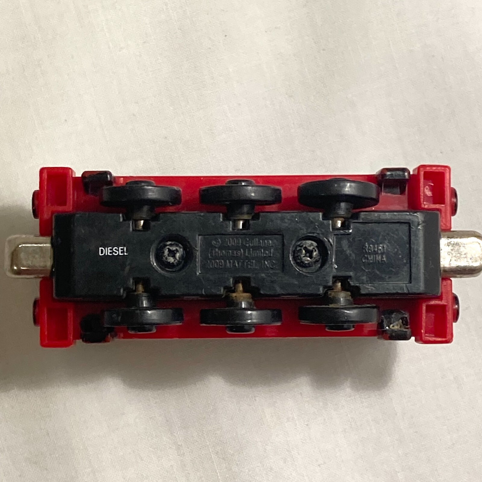 Thomas The Train Diesel Take Along N Play Diecast Metal Emgine 2009 Magnets