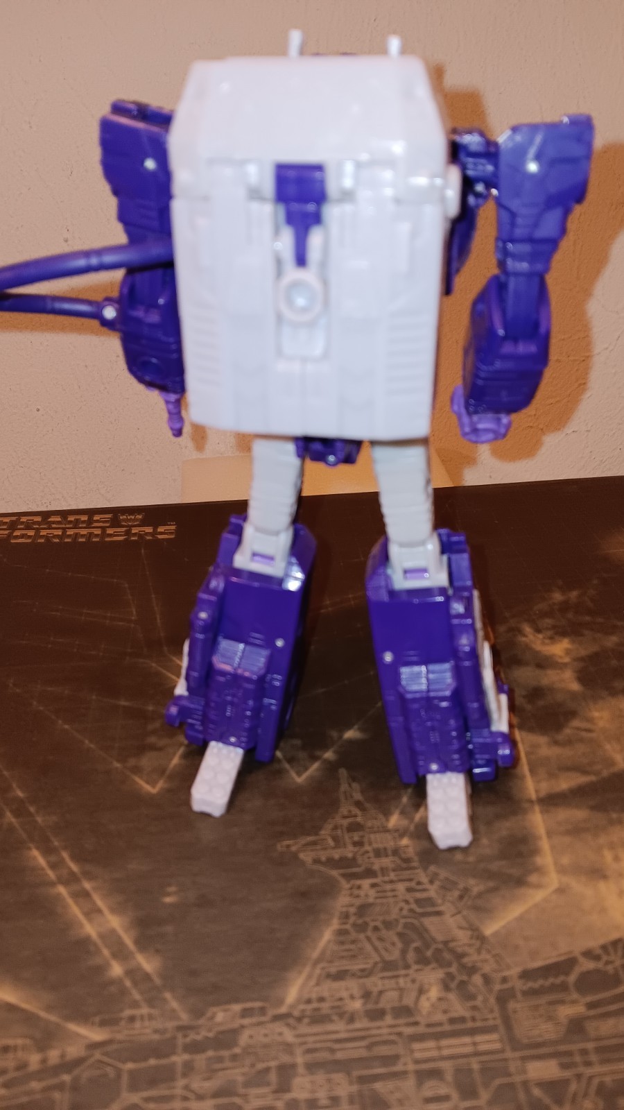 Transformers Dramatic Capture Series SHOCKWAVE Loose Complete