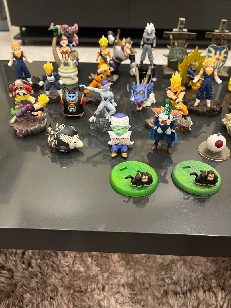 Dragon Ball Figures Lot with Case – Collectible Anime Merchandise Age14+ A208