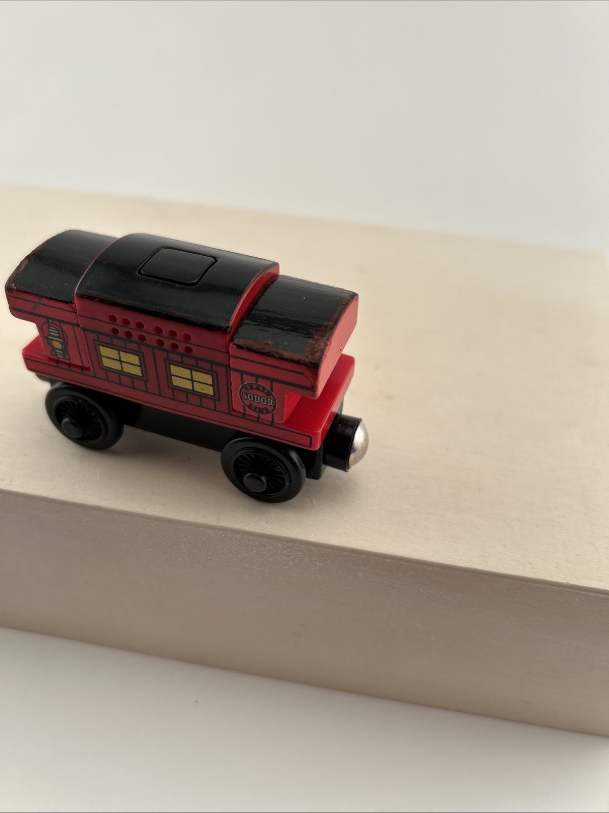 Thomas & Friends Wooden Railway, Musical Caboose – Battery Operated Works