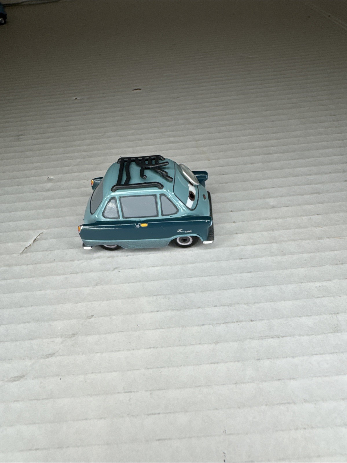 Disney Pixar Cars Professor Z Diecast Model Toy Car Cars2 Rare