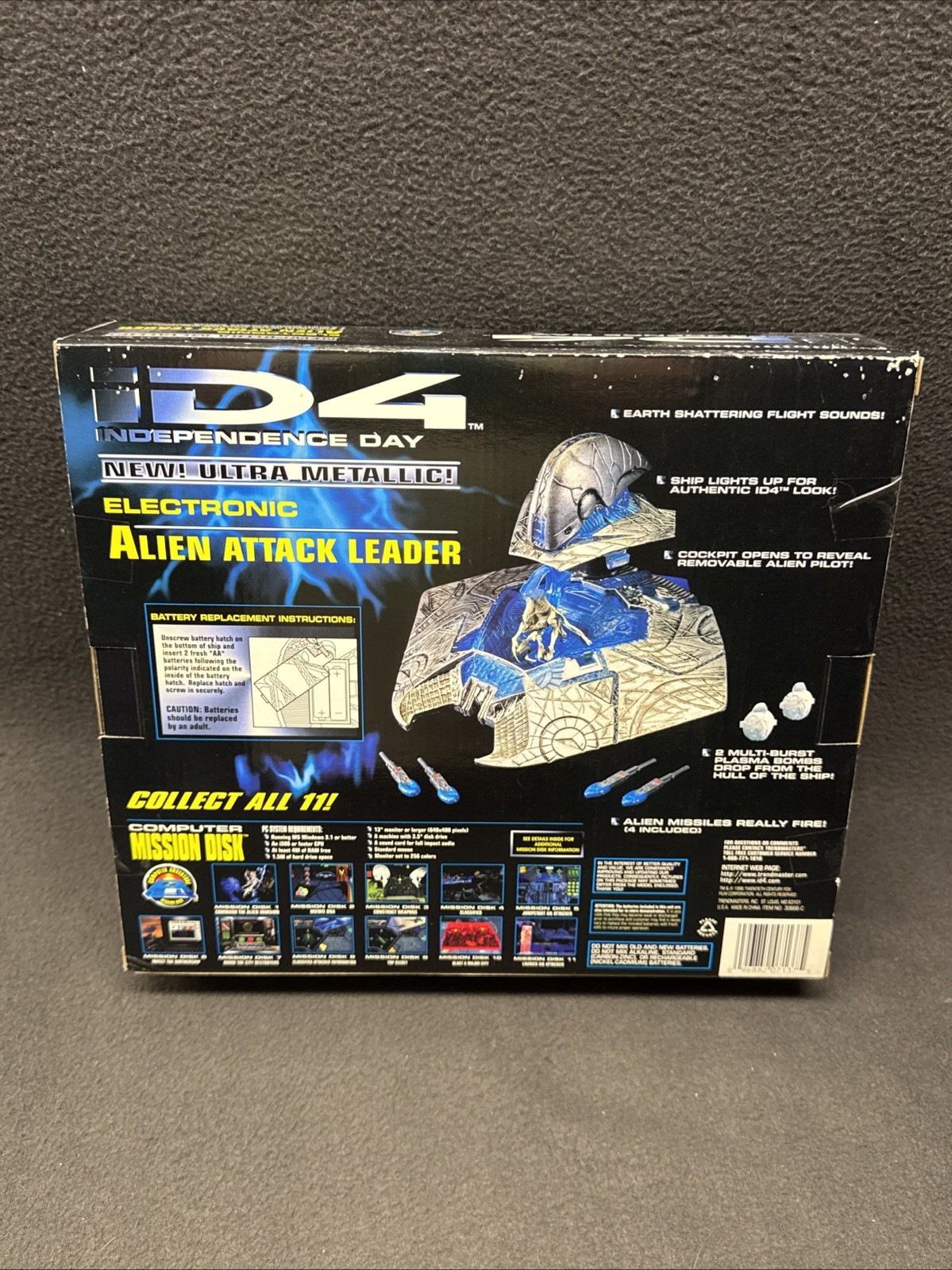 Alien Attack Leader Independence Day ID4 Space Ship Trendmasters 1996 NEW in BOX