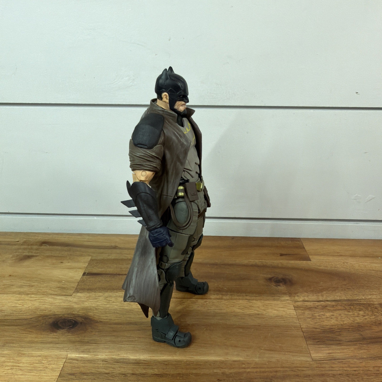 McFarlane DC Multiverse Future State Dark Detective Batman 7&Prime; Figure Ships Fast!