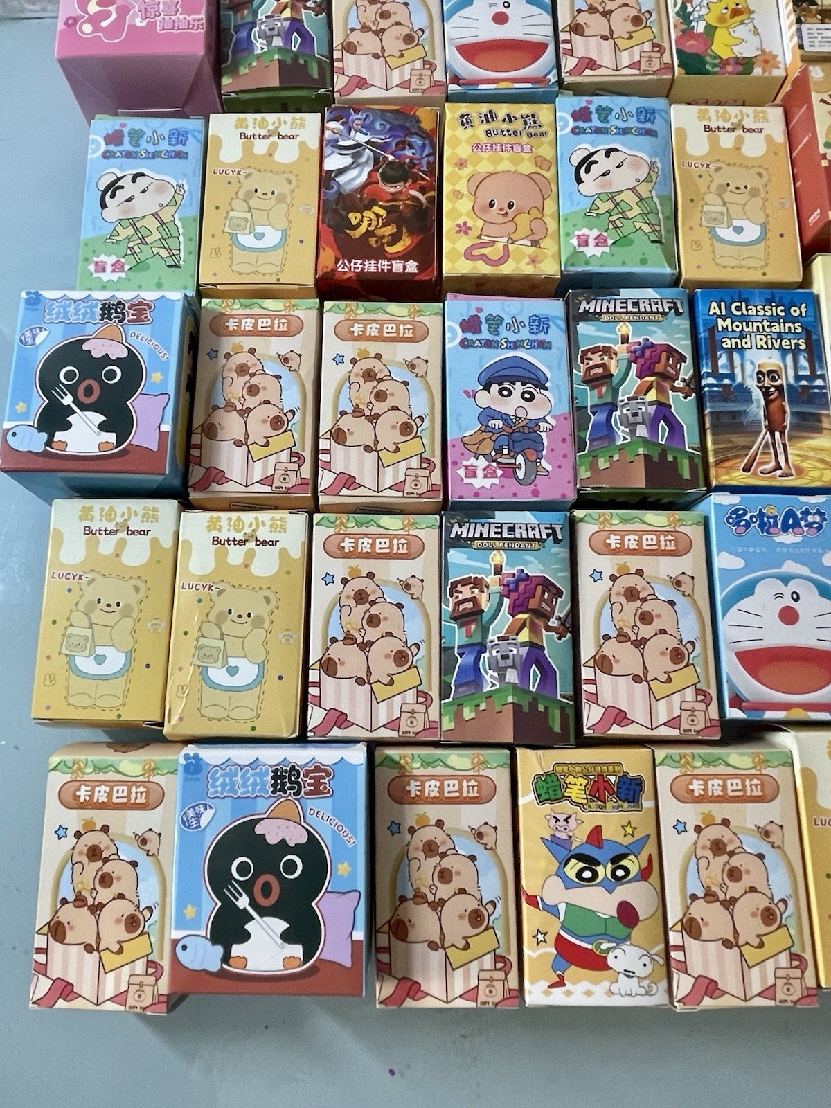 HUGE LOT 40 Mini Blind Box Bundle KEYCHAIN Minecraft Doraemon Crayon Shin-chan