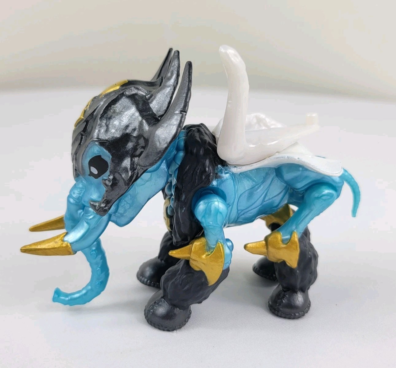 Treasure X Extinct Beasts FROST SMASHER Mammoth Elephant Moose Toys Z1