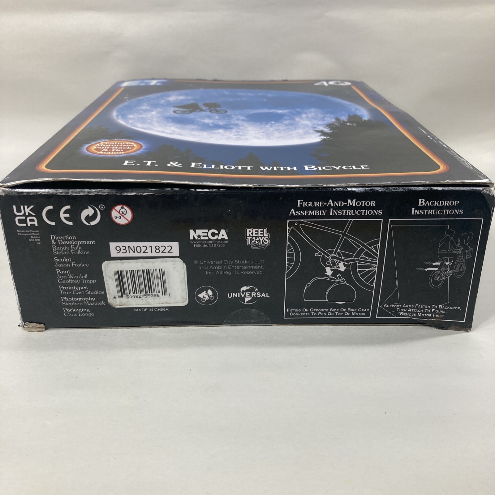 NECA E.T. The Extra-Terrestrial 40th Anniversary Elliott With Bicycle Figure set