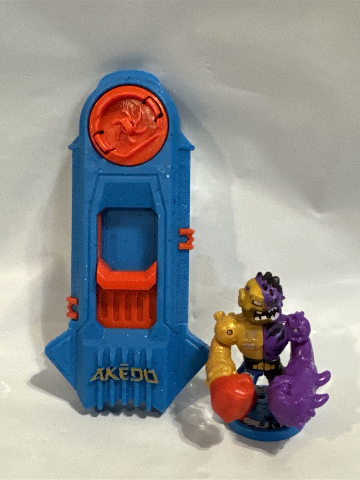 2022 Legends of Akedo BUSTER SPLITS Figure w/Battle Controller Powerstorm Series